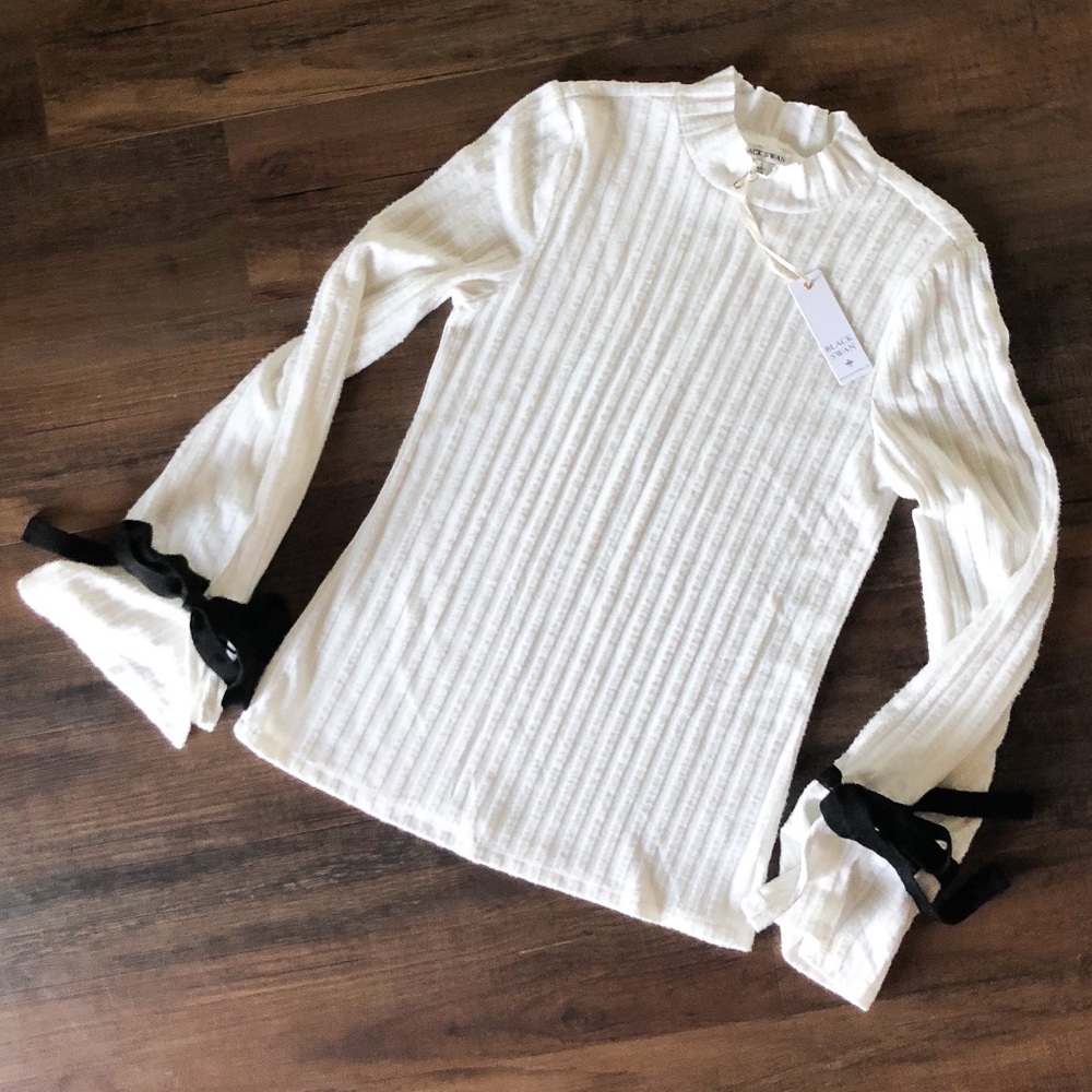 Black swan sweater